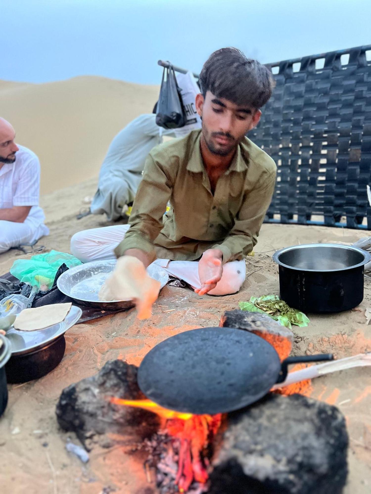 Rumi'S Guest House Jaisalmer Bagian luar foto