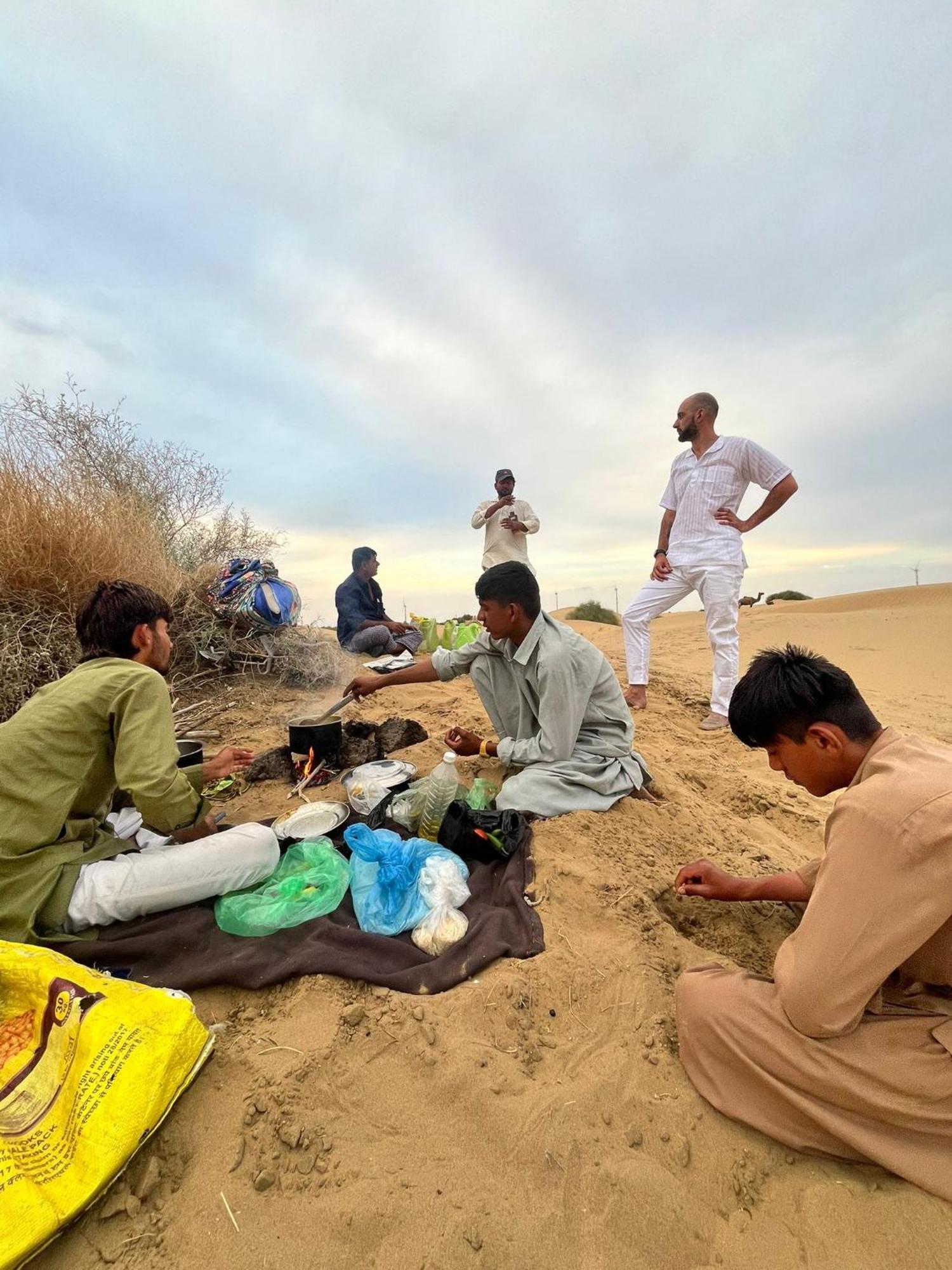 Rumi'S Guest House Jaisalmer Bagian luar foto